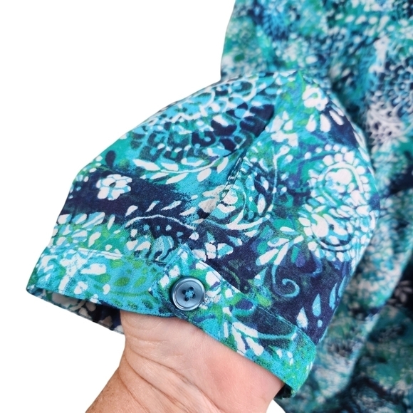 Catherines Womens Plus Size Pintuck Buttonfront Blouse, sz 2X - Picture 6 of 12